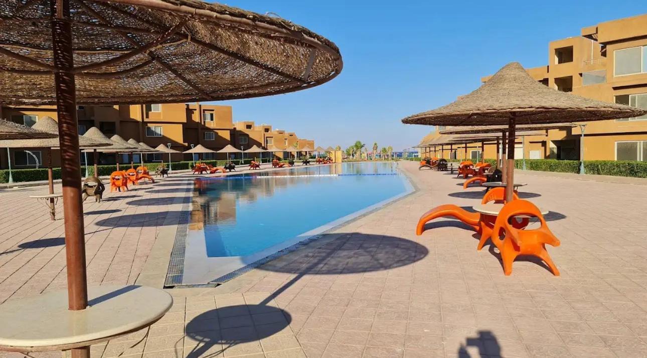 Relaxing Studio-Malibu El Sokhna Resort Ain Sukhna Bagian luar foto